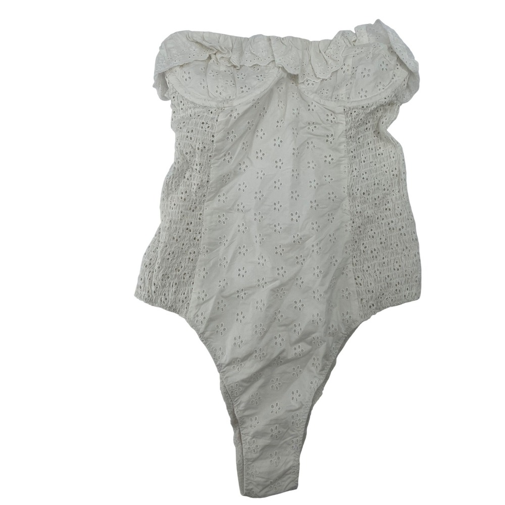 DÔEN Swim One Piece Bodysuit Size M White Good Eyelet Ruffle Strapless